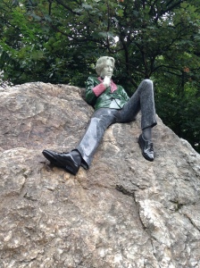 Here's Oscar Wilde in his native city, looking appropriately drunk.